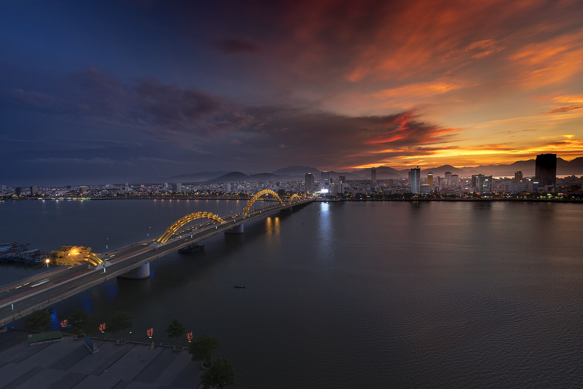 The Dragon Bridge over the Han River in Da Nang at sunset
